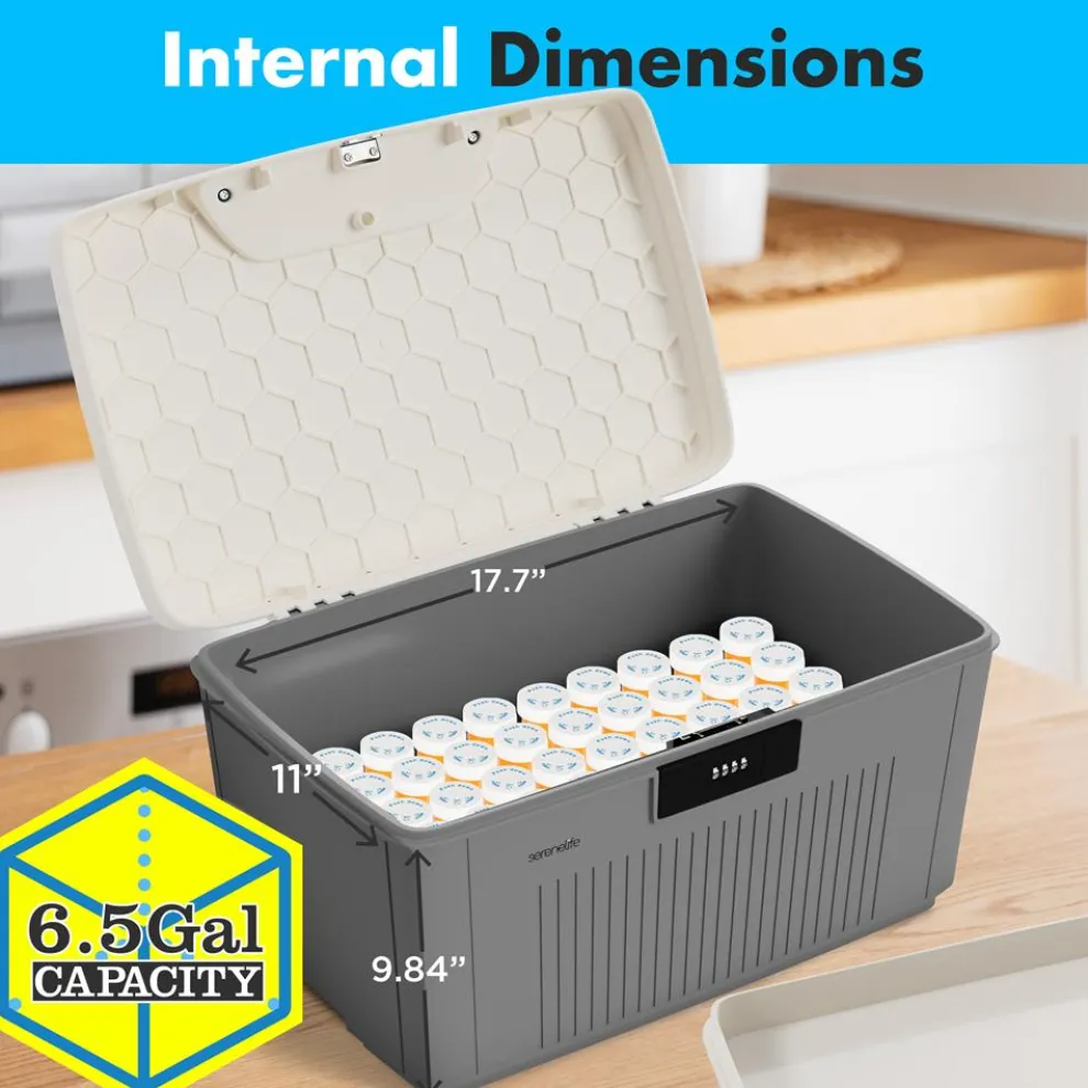 8.5 Gallon Locking Storage Bin