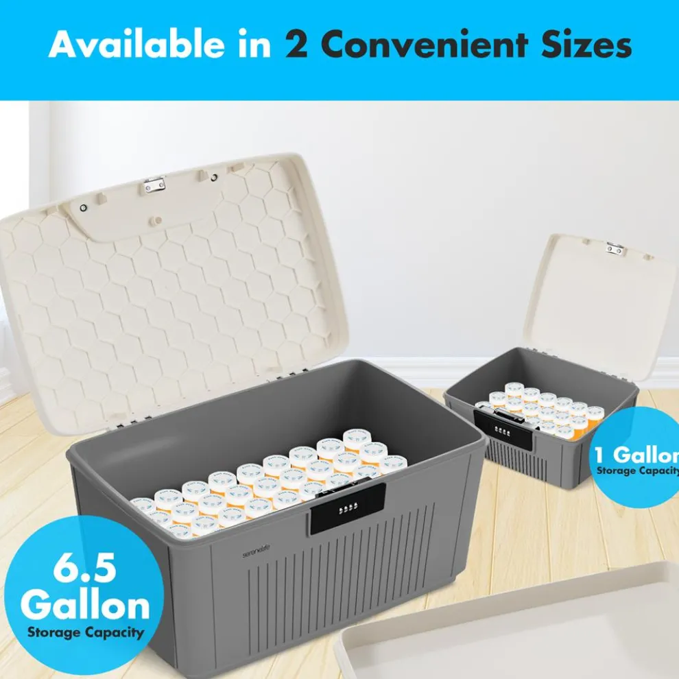 8.5 Gallon Locking Storage Bin