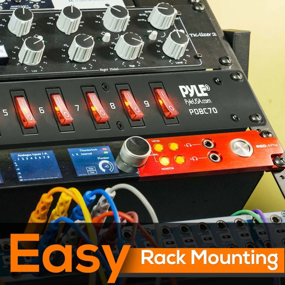 Rack Mount Power Supply with Circuit Breaker Protection