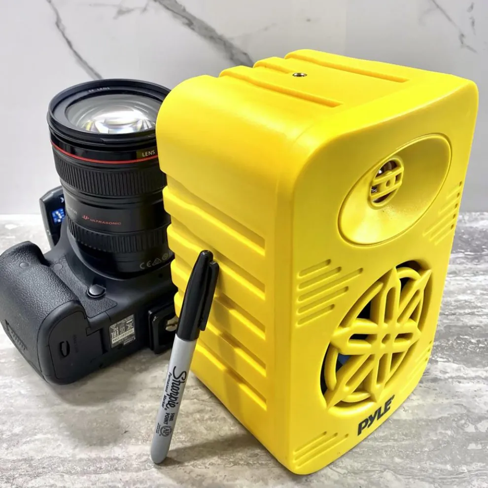 2-Way Indoor/Outdoor Speaker System